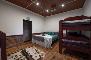 Family Room | Individually decorated, individually furnished, desk, free WiFi - Maros Self Catering Guesthouse (Mariental)