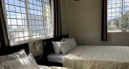 Le Tram Guesthouse