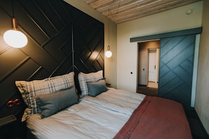 Apartamento superior (1) | Individualmente mobiliados, Wi-Fi de cortesia, roupa de cama