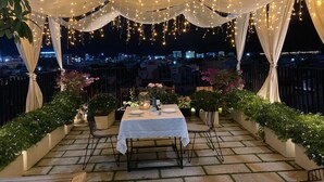 Ảnh chưa phân loại, 5 trong số 44 ảnh, nút