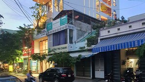 Ảnh chưa phân loại, 3 trong số 44 ảnh, nút