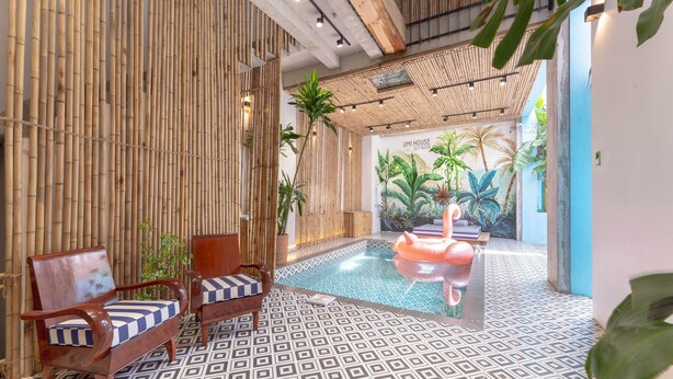 Ảnh chưa phân loại, 1 trong số 44 ảnh, nút