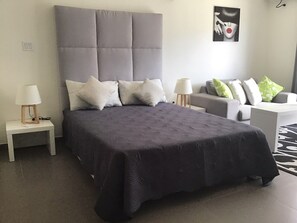 1 chambre, fer et planche à repasser, Wi-Fi gratuit, draps fournis