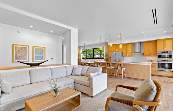 TV, fireplace, stereo