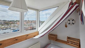 House | 3 bedrooms, iron/ironing board, WiFi (free), bed sheets