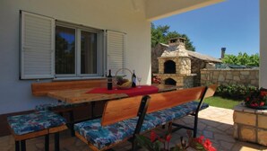 Outdoor dining - Villa Mia with private Pool & Garden by 22Estates (Marceljani)