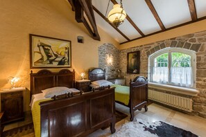 4 chambres, Wi-Fi gratuit, draps fournis