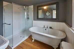 House | Bathroom | Towels