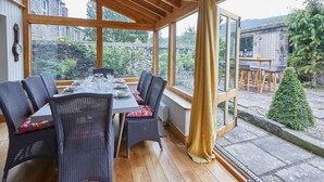 House | Dining room - The Old Post Office (Skipton)
