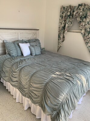3 habitaciones, tabla de planchar con plancha y wifi gratis 