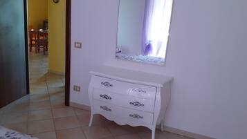 Appartamento, 2 camere da letto, vista lago, lato giardino | 2 camere