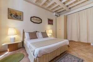Apartamento, 1 quarto | 1 quarto, ferros/tábuas de passar roupa, Wi-Fi de cortesia