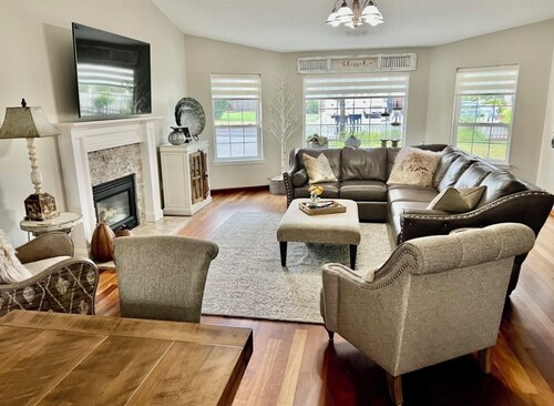 Enchanting 3 BR, minutes from Winerys, Snow Sking, exhilarating Rafting Tours.