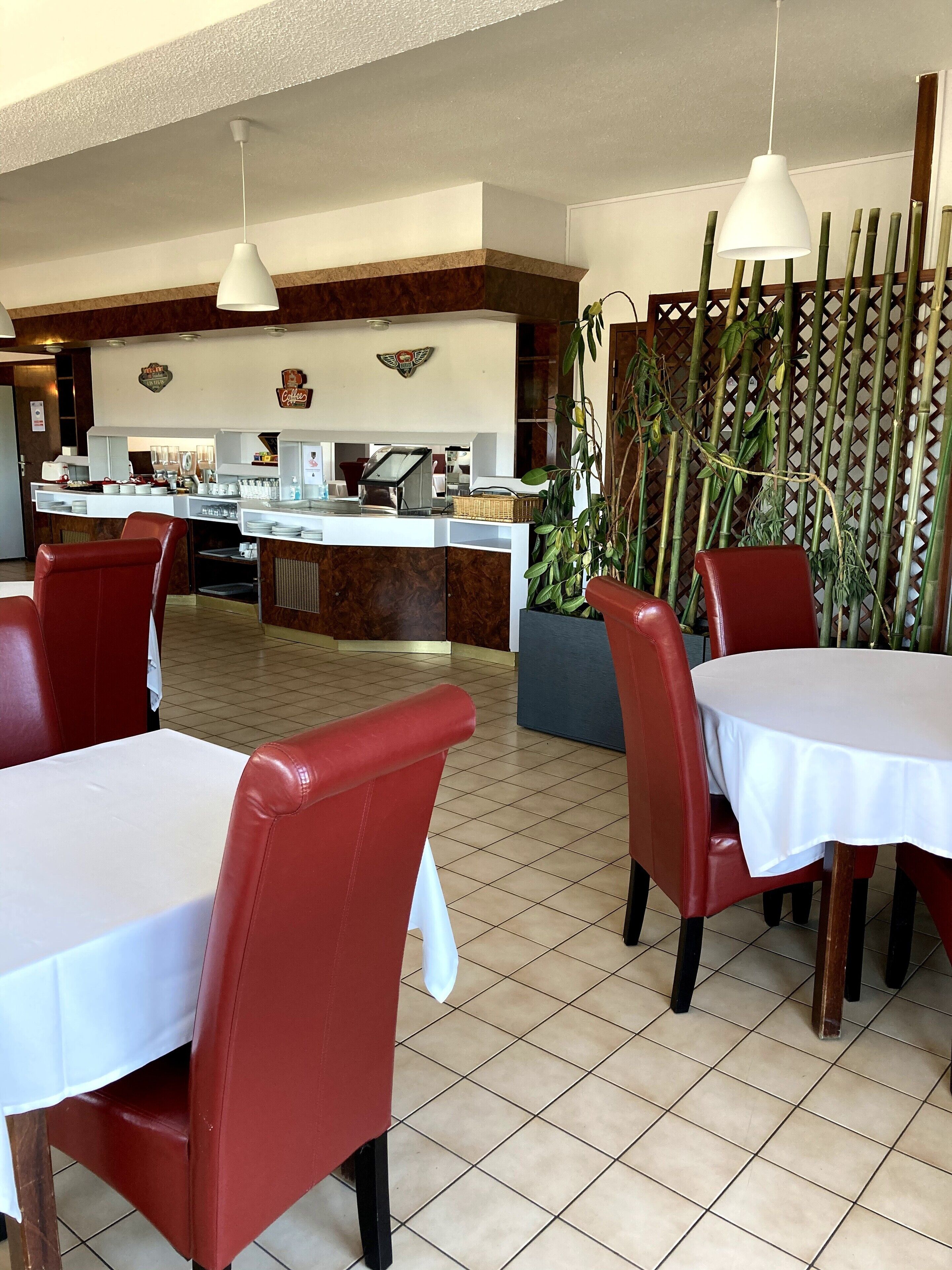 Foto - Brit Hotel Essentiel Moulins Avermes