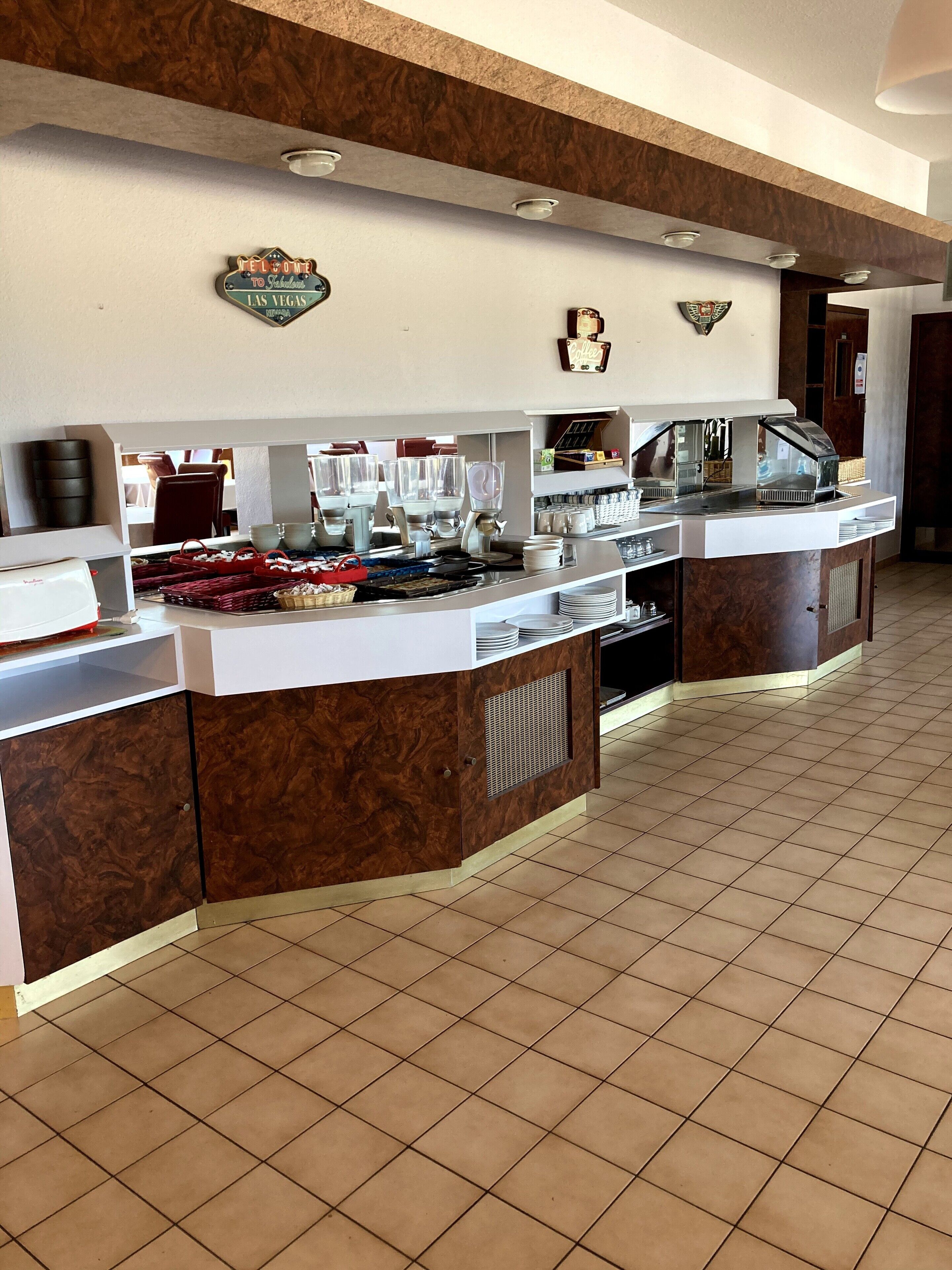 Foto - Brit Hotel Essentiel Moulins Avermes