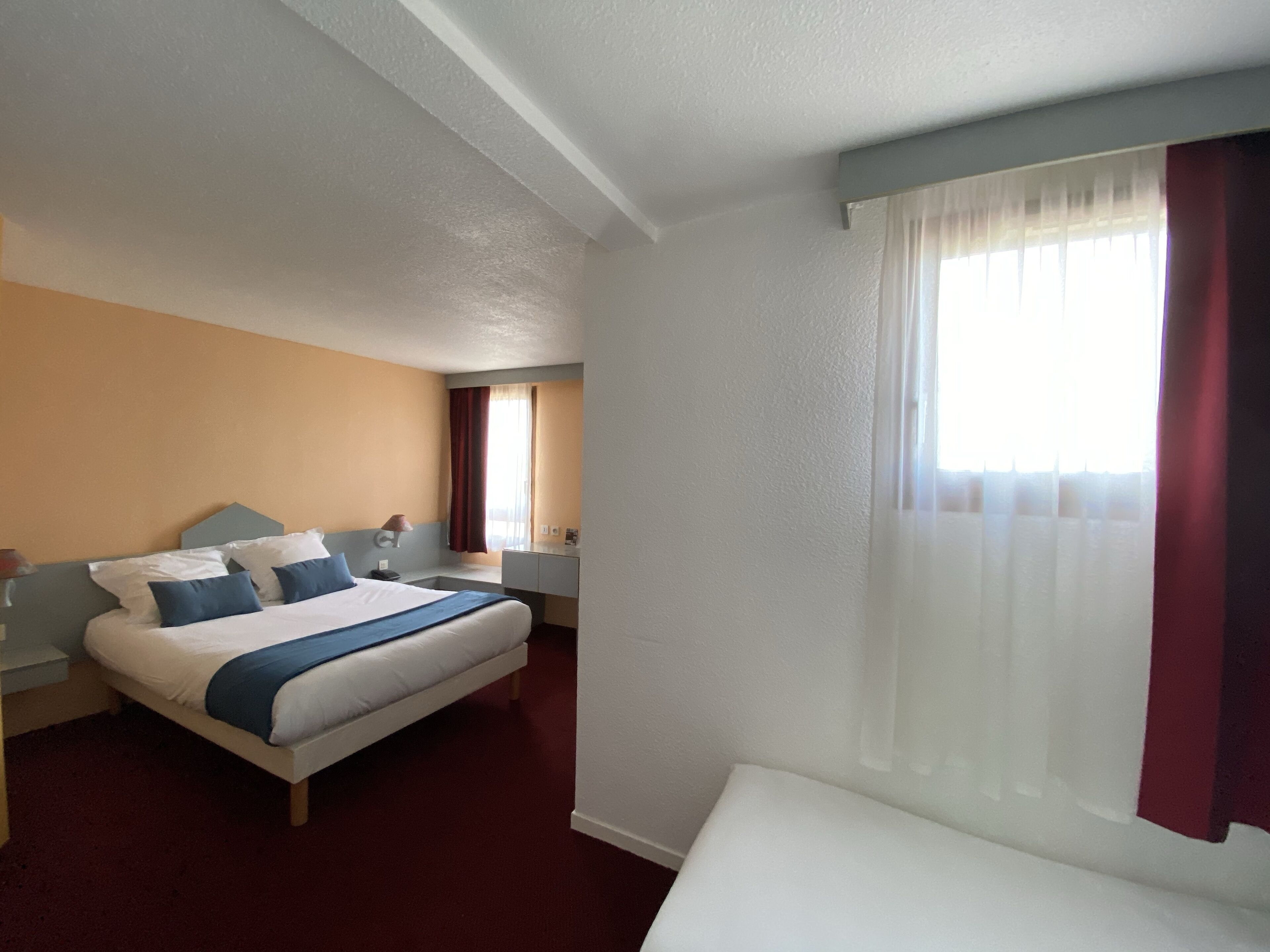 Foto - Brit Hotel Essentiel Moulins Avermes