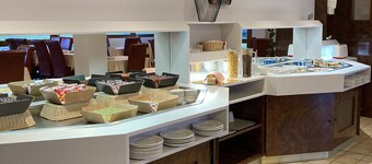 Brit Hotel Essentiel Moulins Avermes