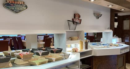 Brit Hotel Essentiel Moulins Avermes