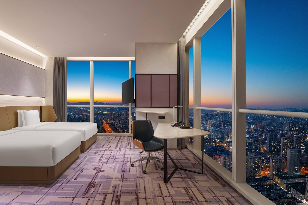 Premium Room, 2 Twin Beds (Kids Room) | Minibar, in-room safe, desk, soundproofing