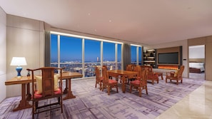 Suite, 1 Bedroom, Club Lounge Access | Minibar, in-room safe, desk, soundproofing