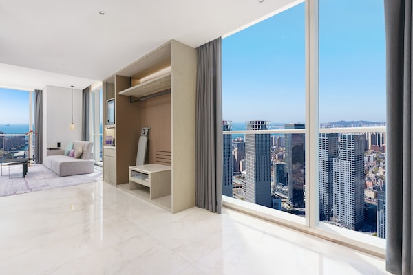 Minibar, in-room safe, desk, soundproofing