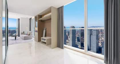 Crowne Plaza Dalian Xinghai by IHG