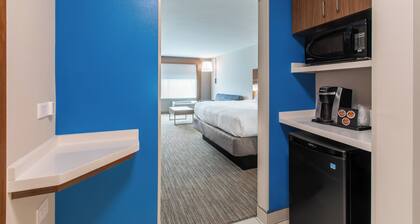Holiday Inn Express & Suites Rock Hill by IHG