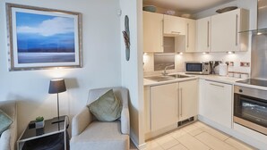Apartment | Private kitchen - The Eskape (Whitby)