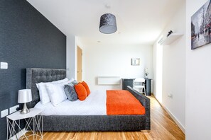 2 bedrooms, iron/ironing board, free WiFi, bed sheets - Yorksha Luxury Apartments (Leeds)