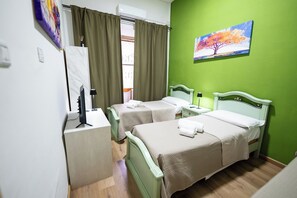 Superior Triple Room | Laptop workspace, free WiFi - Home Josèphine (Caserta)