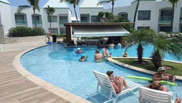 3 outdoor pools, open 9:00 AM to 9:00 PM, free pool cabanas
