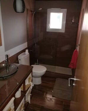 Bathroom - Beachfront house (Riumar)