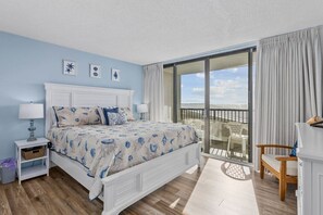 3 habitaciones, tabla de planchar con plancha, cuna de viaje y wifi 