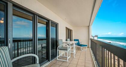Luxury direct oceanfront corner penthouse with heated pool and garage parking
