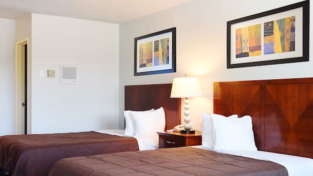 Standard Room, 2 Double Beds | Free WiFi - Greeley University Inn (Greeley)