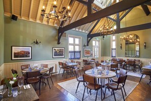 Restaurant - The Swan at Forest Row (Forest Row)