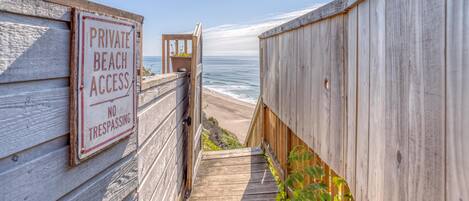 Townhome, 1 King Bed (Storm Watchers Pointe) | Property grounds