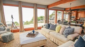 House, Multiple Beds (Pearl By the Sea) | Living room - Pearl By the Sea (Gleneden Beach)