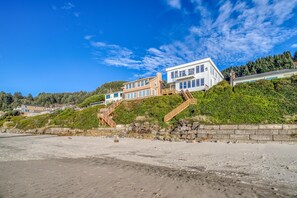 House, Multiple Beds (Wave Crest) | Beach