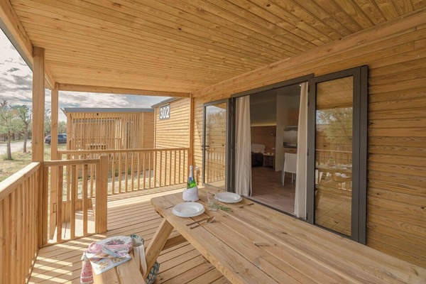 Superior Cabin | Terrace/patio