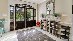 Interior - 6 bd 4 and one half bath Family Friendly Beach Home with heated pool Just a block to the beach (Hilton Head Island)