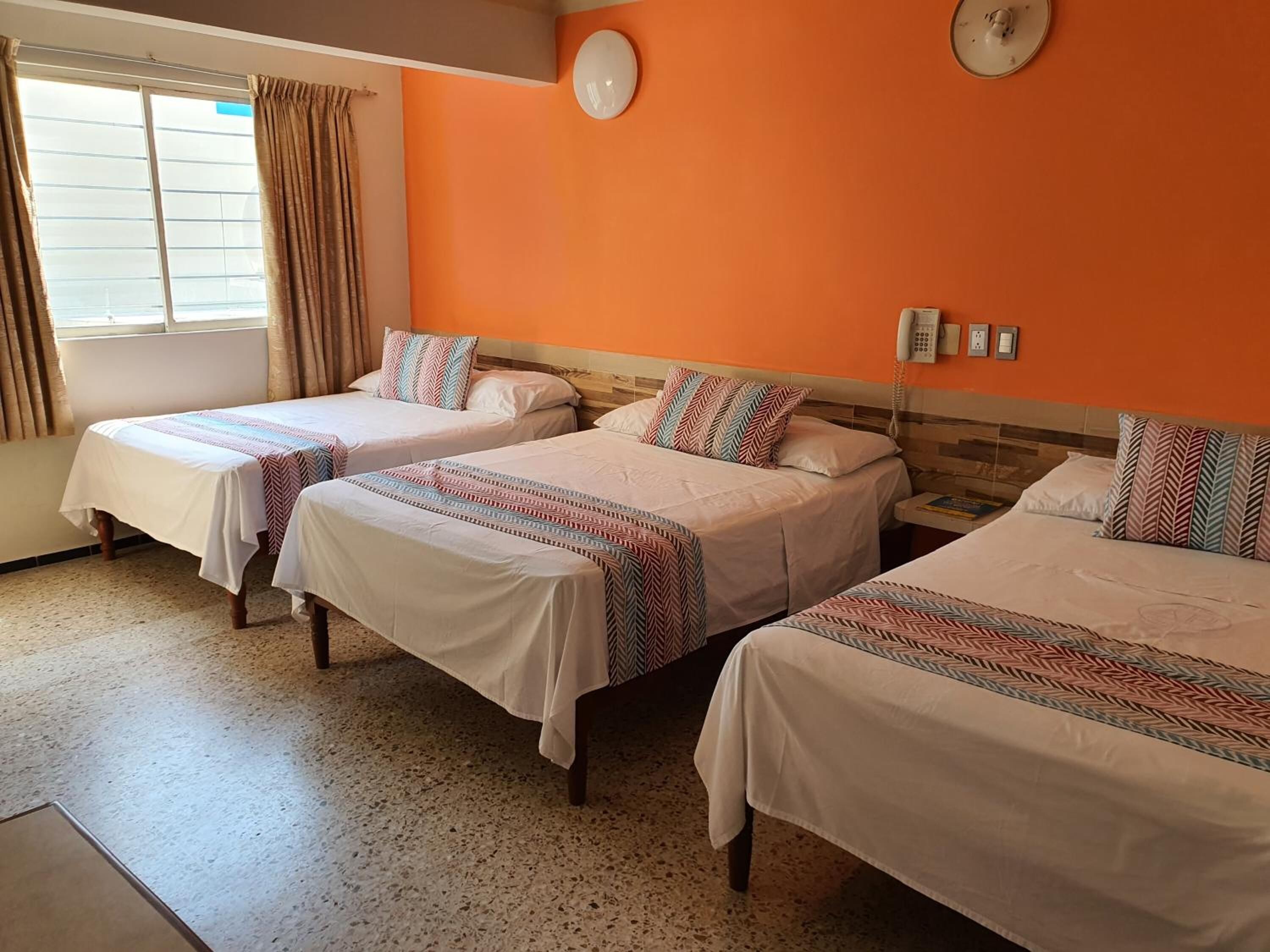 Foto - Hotel Atlantico a 150 mts de Playa Martí