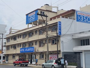 Front of property - Hotel Atlantico (Veracruz)