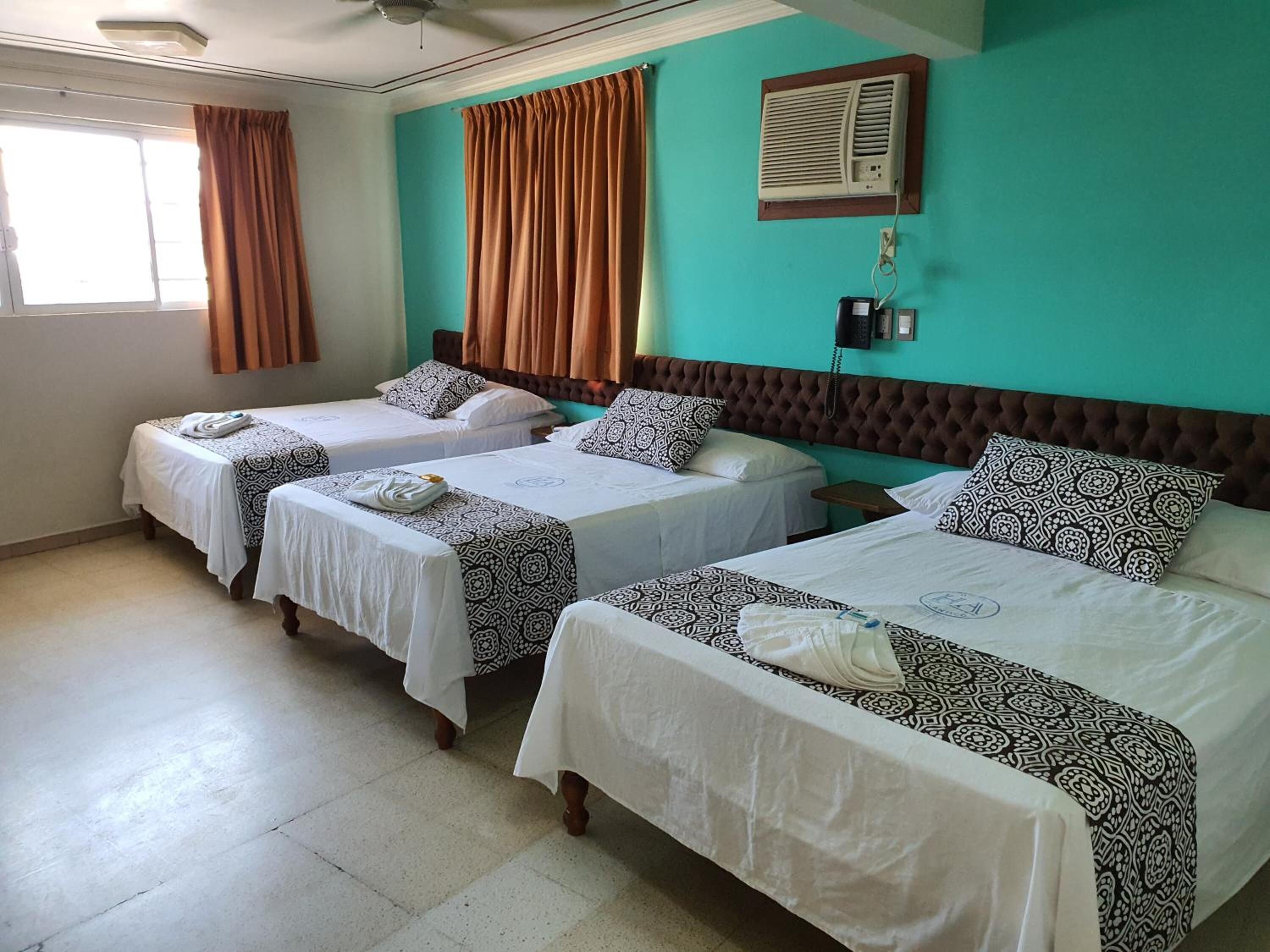 Foto - Hotel Atlantico a 150 mts de Playa Martí