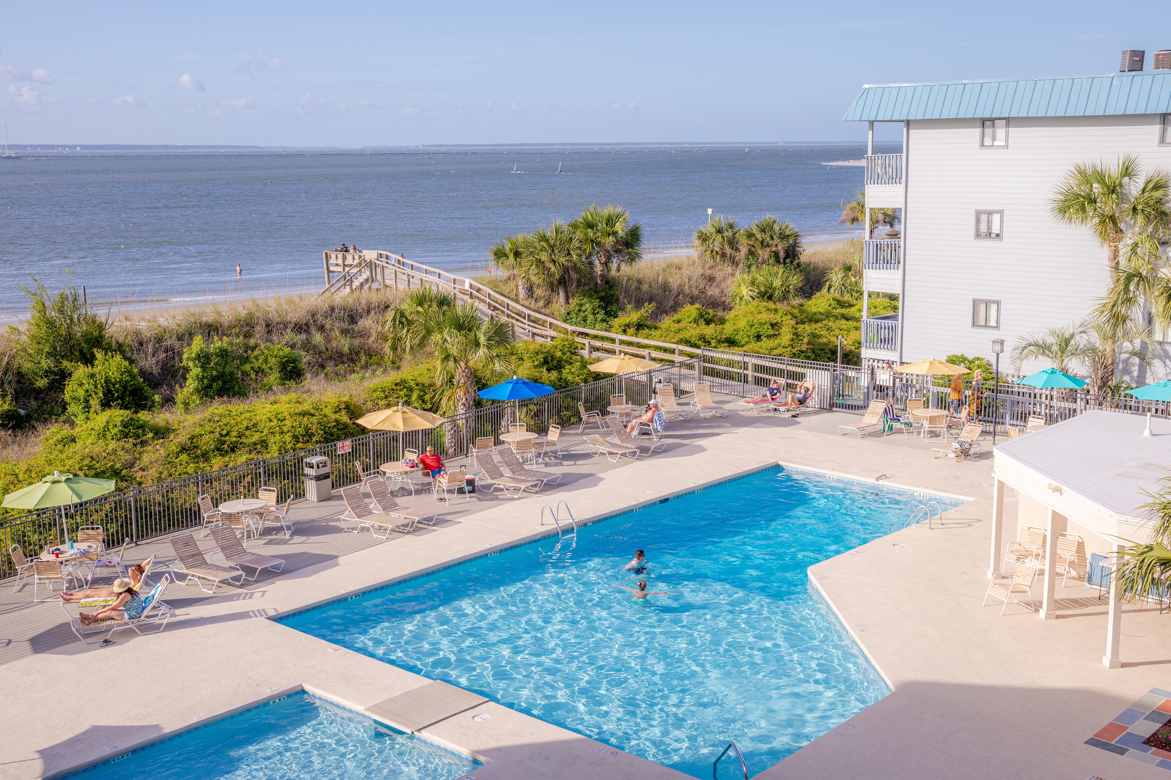 Seahorse Watch- A 3rd floor condo with a picture perfect PANORAMIC view! 