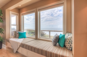 House, Multiple Beds (Surf and Sand)