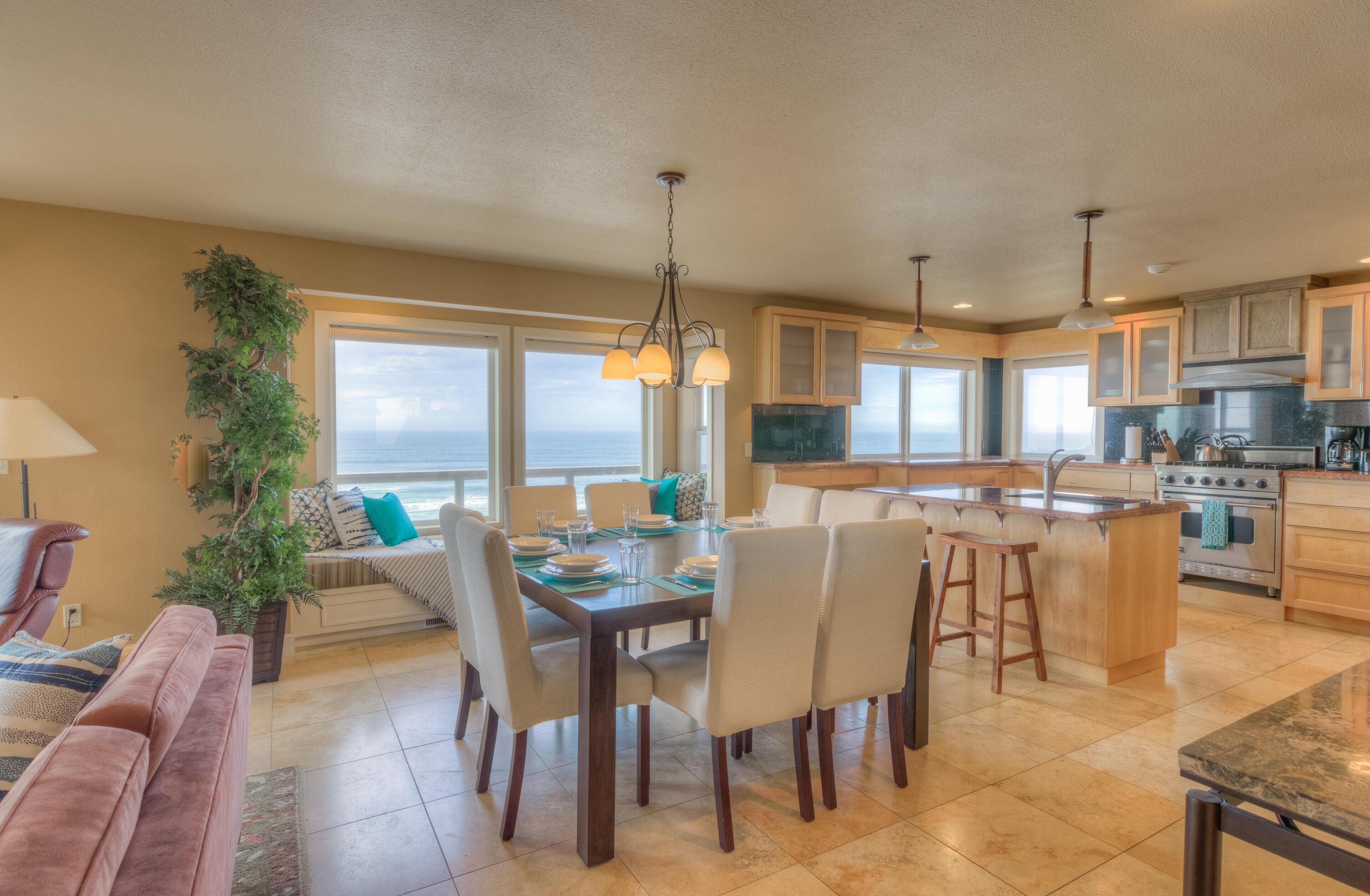 House, Multiple Beds (Surf and Sand) | Private kitchen