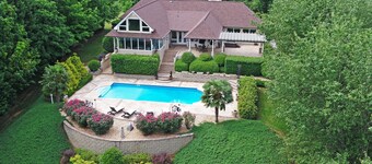 Private House Retreat on Beautiful Lake Hartwell with Private Pool