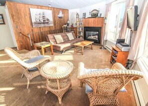 House, Multiple Beds (Waive Time) | Living room | Foosball
