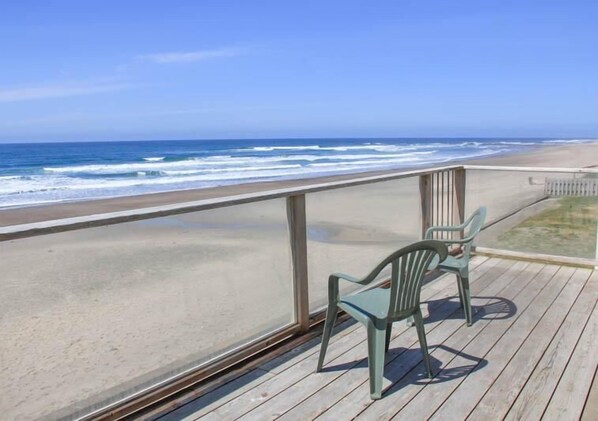 House, Multiple Beds (Wave Watchers) | Balcony